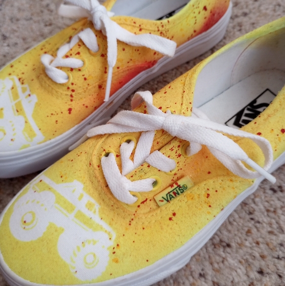 Color Changing Vans - Picture 2 of 8